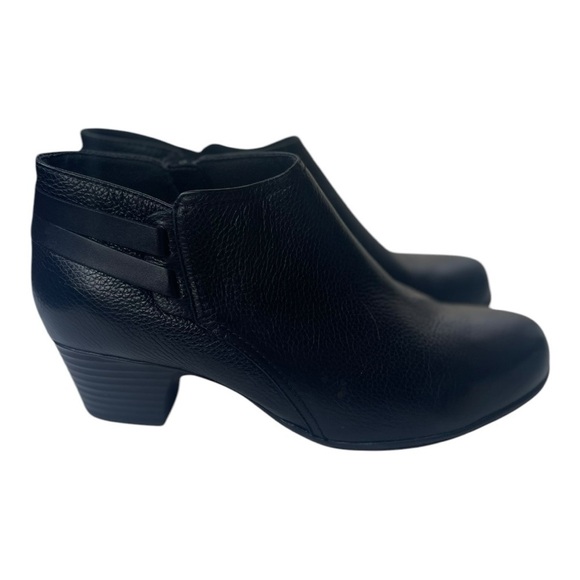 Collection By Clarks Women’s Valorie 2 Ashly Black Leather Ankle Booties - Picture 3 of 9